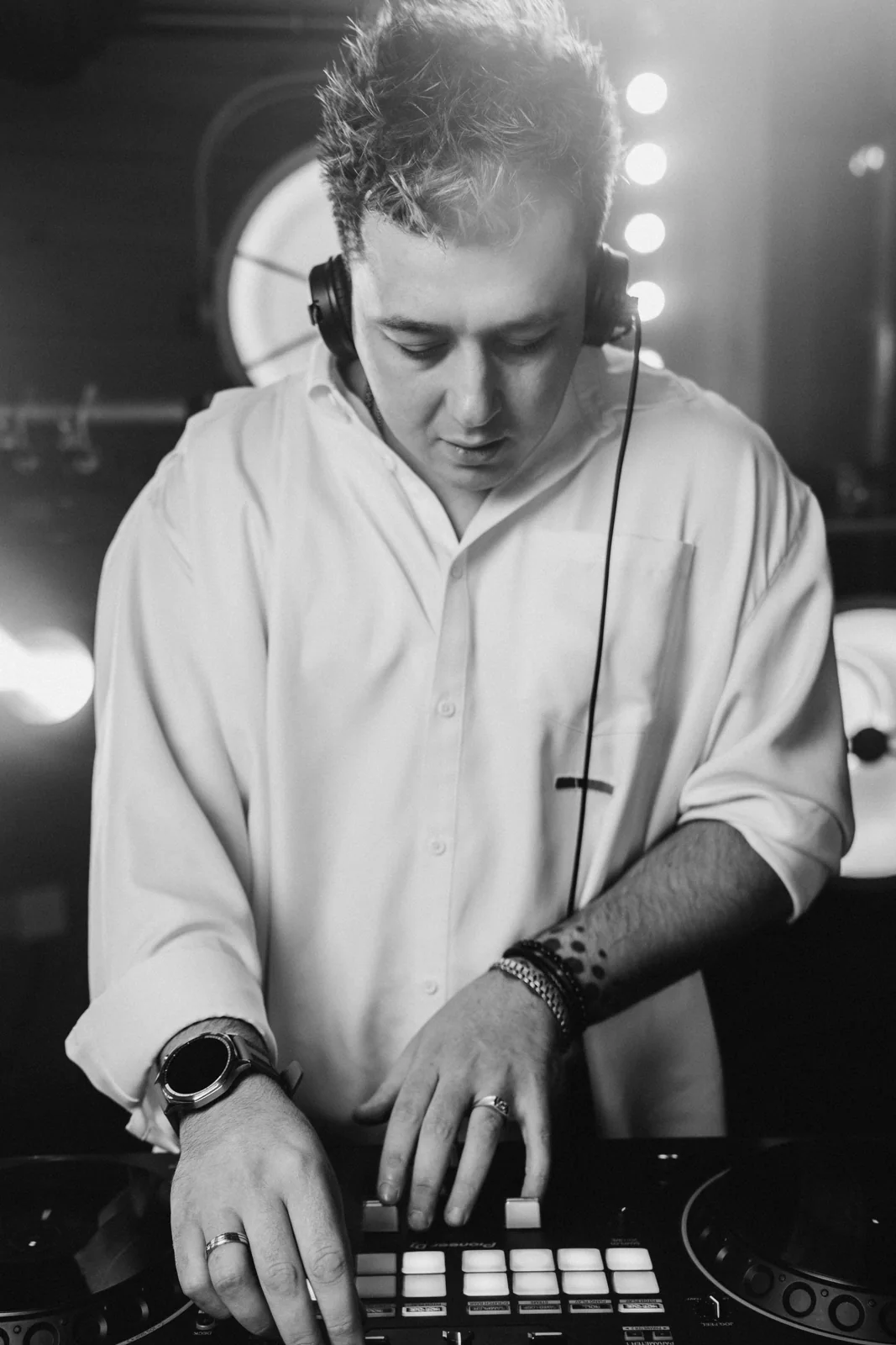 DJ TUTORSKIY за пультом